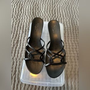 Kenneth Cole Reaction Women’s Wedge Heel Shoe